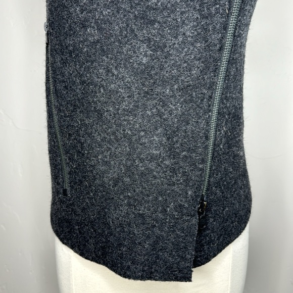 Peace by VSP Vest Unique style Size Medium - Picture 3 of 10